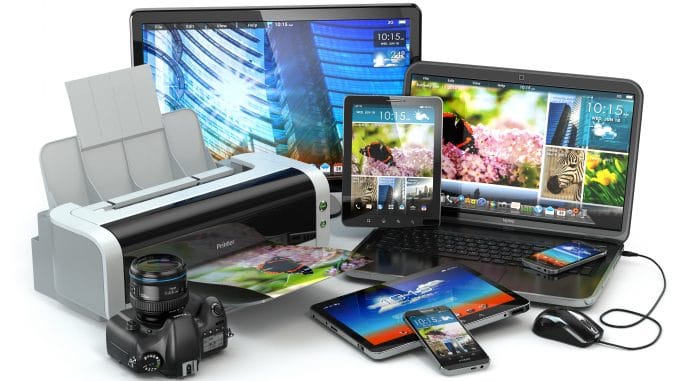 Netzwerkdrucker mit Tablet, Smartphone und Laptop