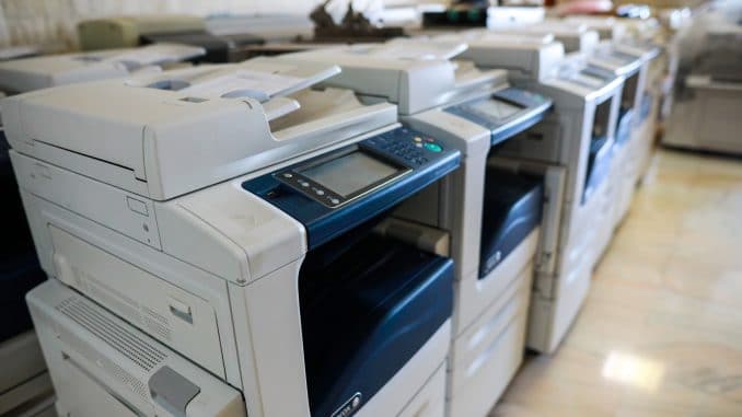 Die Druckerverwaltung unterstützt Sie bei der täglichen Arbeit mit mehreren Geräten gleichzeitig.
